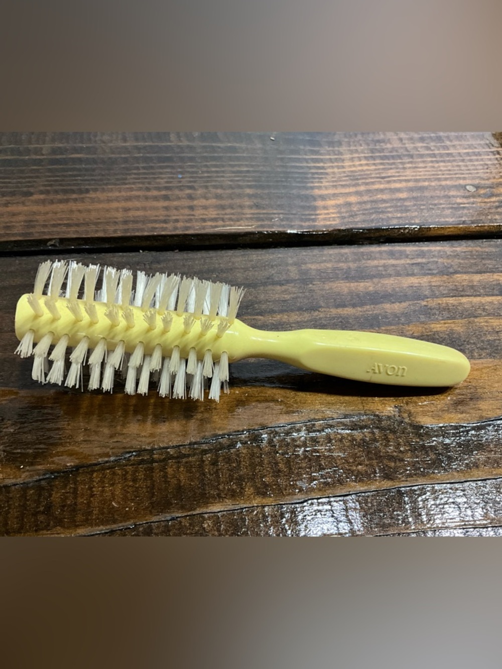 Vintage Avon Yellow Full Round Hair Brush